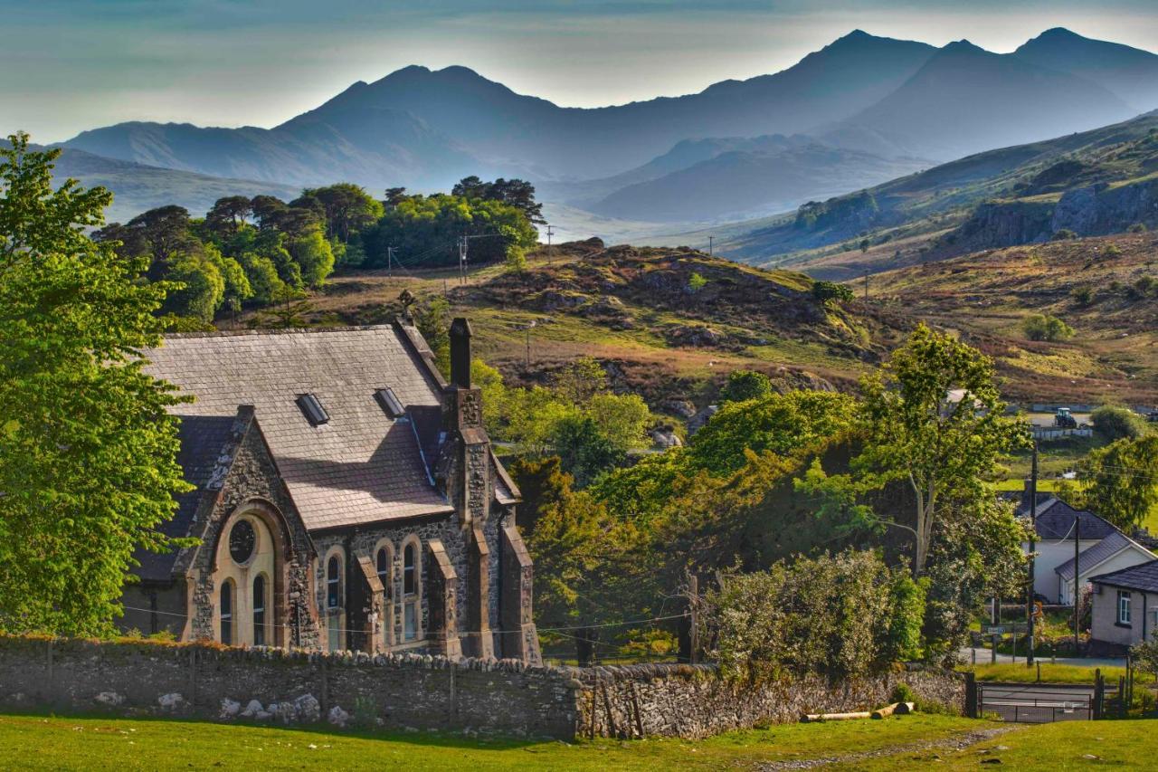 Mountain Church Capel Curig Luaran gambar
